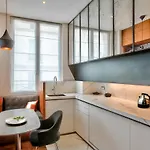 155 - Urban Luxury Flat In דירה