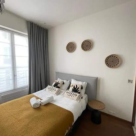 155 - Urban Luxury Flat In *