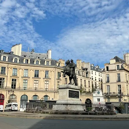 155 - Urban Luxury Flat In *