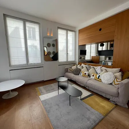 155 - Urban Luxury Flat In