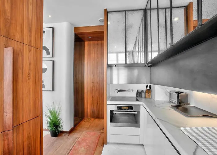 Apartment 155 - Urban Luxury Flat In *