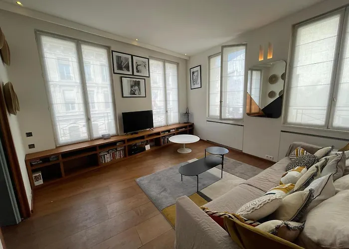 Apartment 155 - Urban Luxury Flat In *