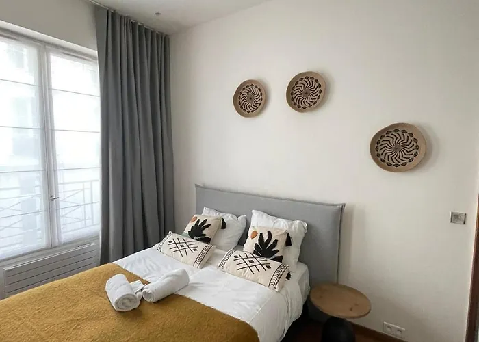 155 - Urban Luxury Flat In *