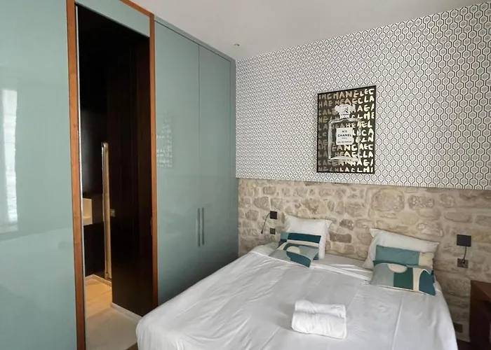 155 - Urban Luxury Flat In Apartment *