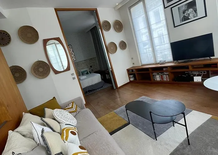 155 - Urban Luxury Flat In *